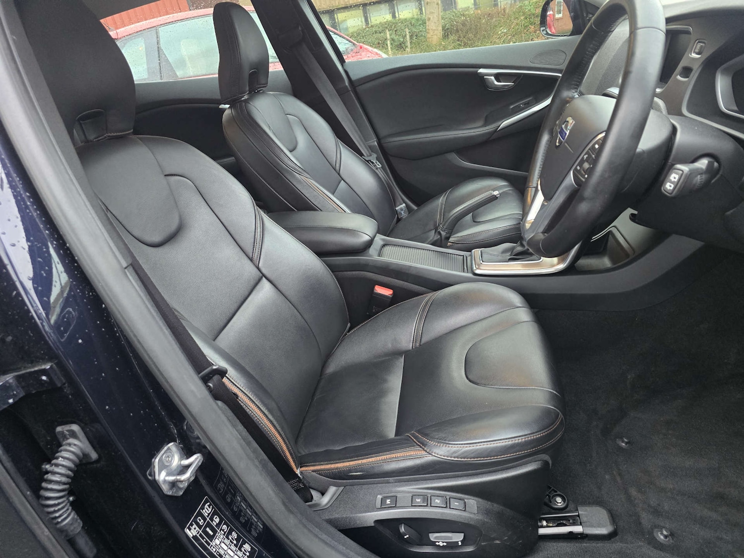 Used Volvo V40 2015 for sale - 77299343: Photo 44