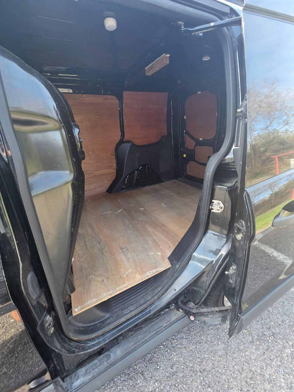 Used Ford Transit Connect 2015 for sale - 77935441: Photo 9