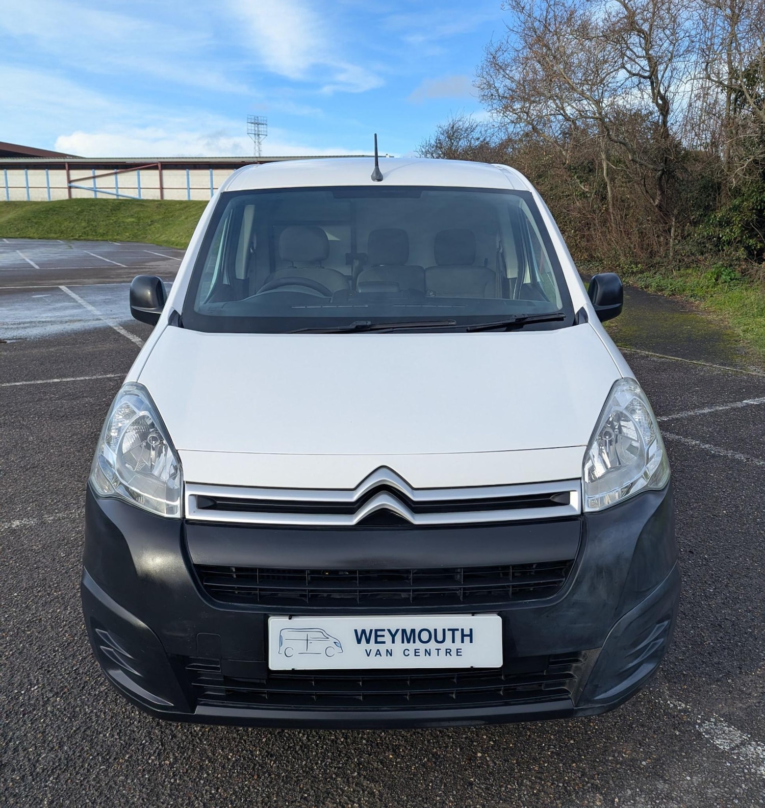 Used Citroen Berlingo 2015 for sale - 77026608: Photo 2
