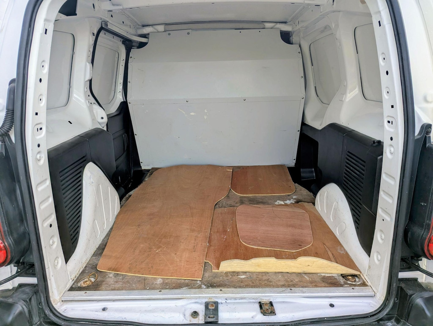 Used Citroen Berlingo 2015 for sale - 77026608: Photo 8