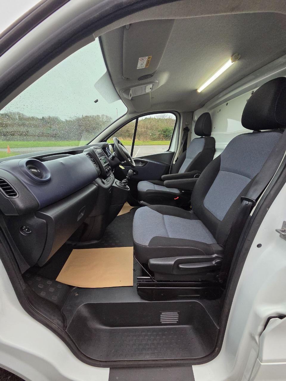 Used Vauxhall Vivaro 2017 for sale - 77382034: Photo 18