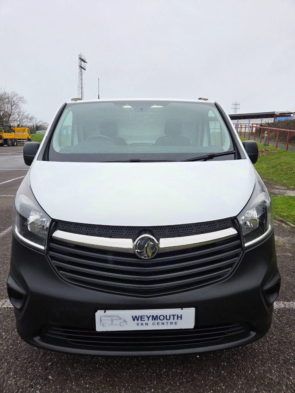 Used Vauxhall Vivaro 2017 for sale - 77382034: Photo 2