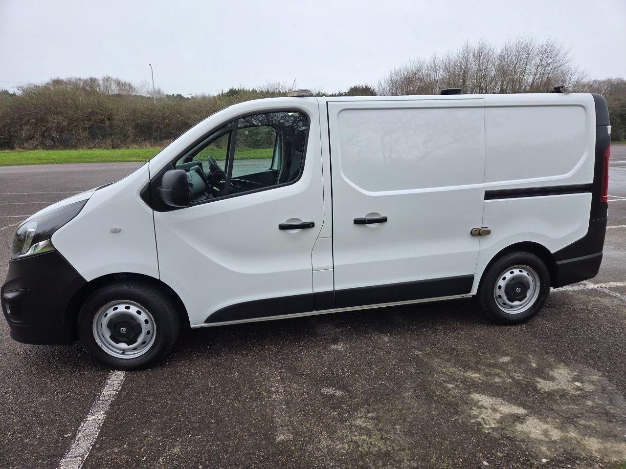 Used Vauxhall Vivaro 2017 for sale - 77382034: Photo 4