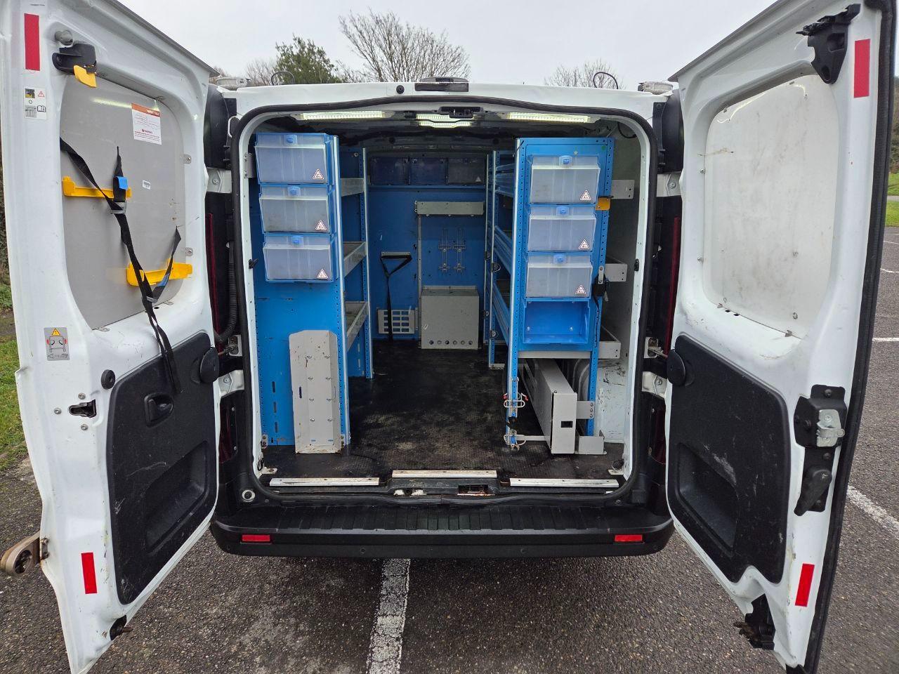 Used Vauxhall Vivaro 2017 for sale - 77382034: Photo 9