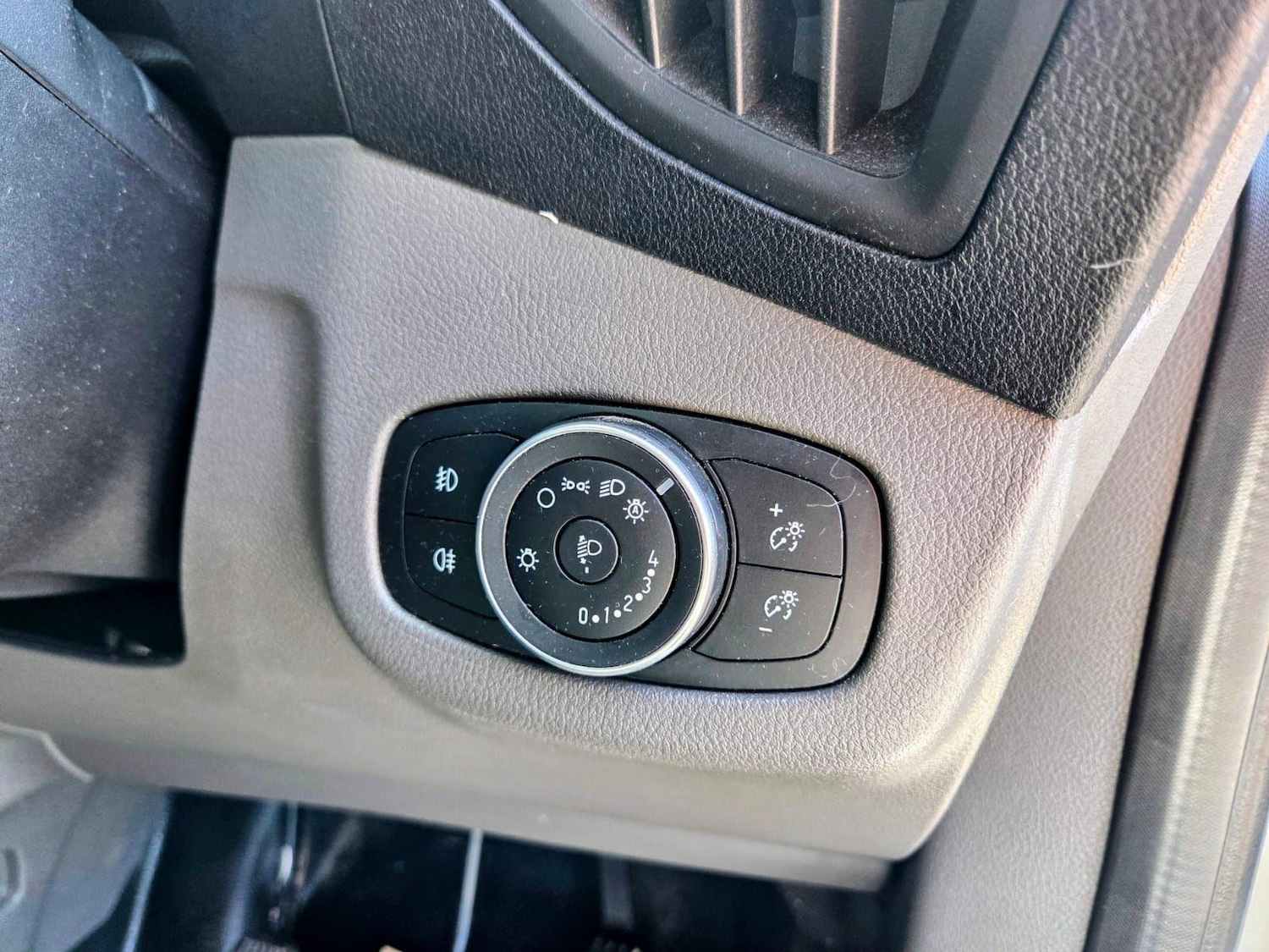 Used Ford Transit Connect 2020 for sale - 76634303: Photo 15