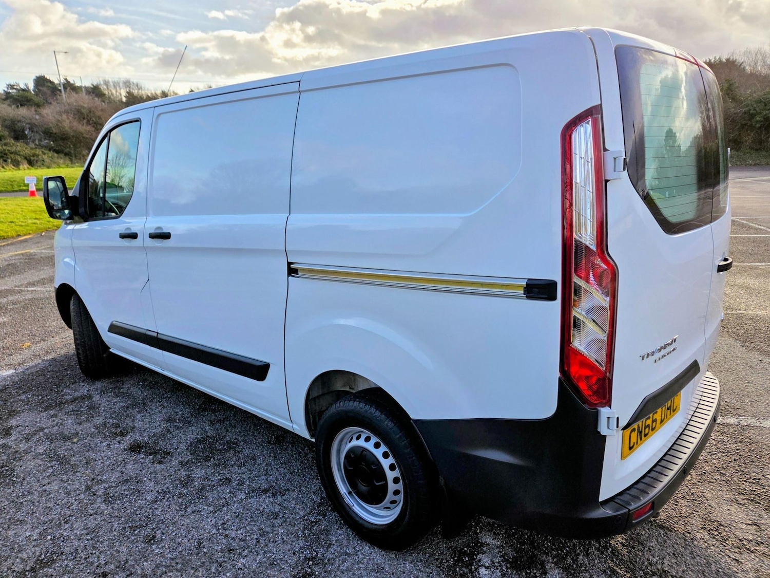 Used Ford Transit Custom 2016 for sale - 77128609: Photo 4