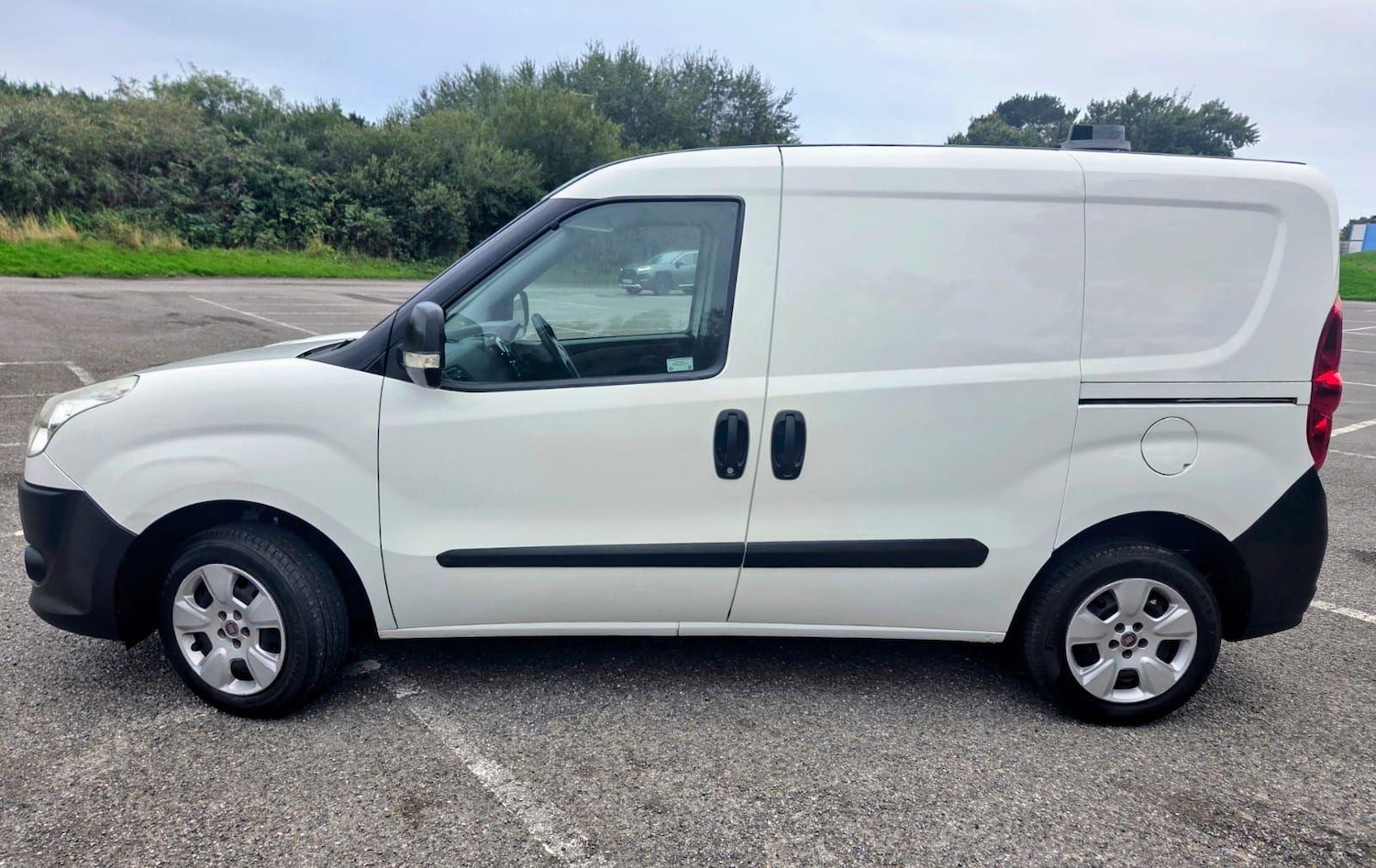 Used Fiat Doblo 2014 for sale - 76634307: Photo 4