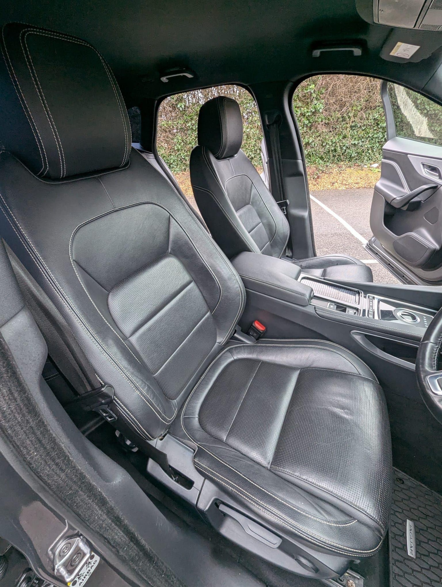 Used Jaguar F-Pace 2018 for sale - 77533624: Photo 10