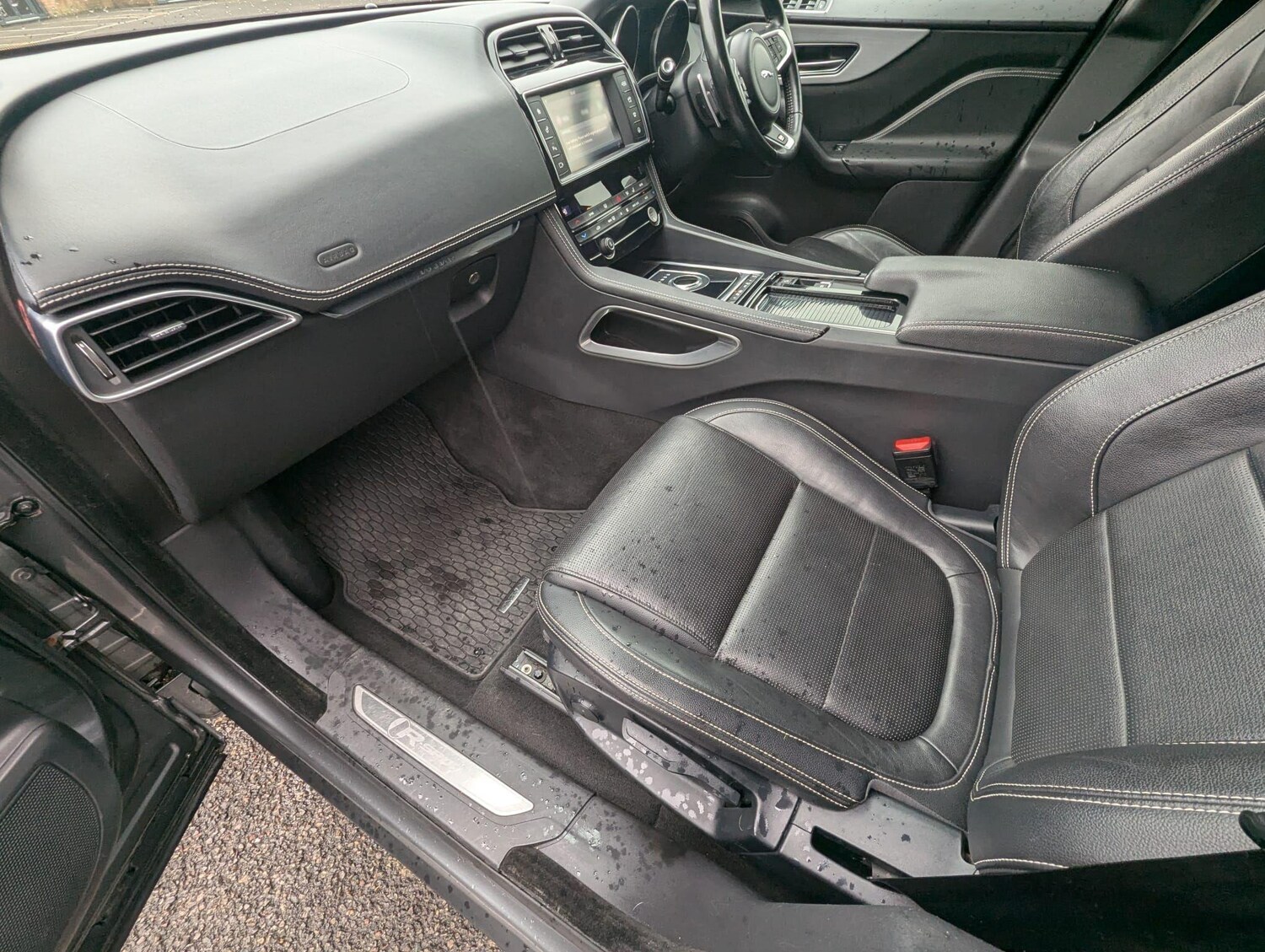 Used Jaguar F-Pace 2018 for sale - 77533624: Photo 17