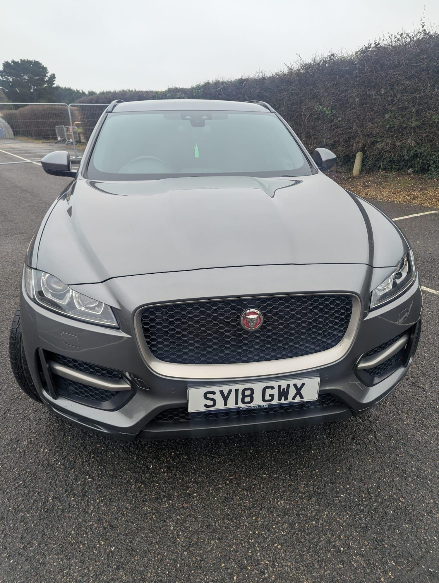 Used Jaguar F-Pace 2018 for sale - 77533624: Photo 2