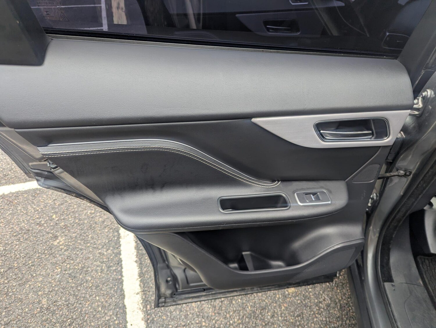 Used Jaguar F-Pace 2018 for sale - 77533624: Photo 22