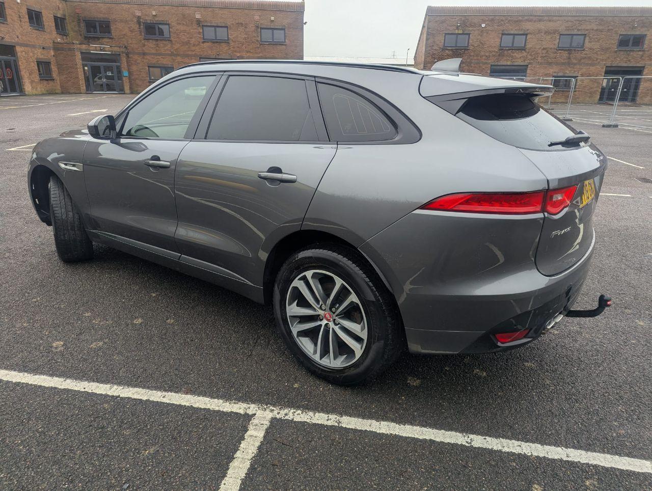 Used Jaguar F-Pace 2018 for sale - 77533624: Photo 5