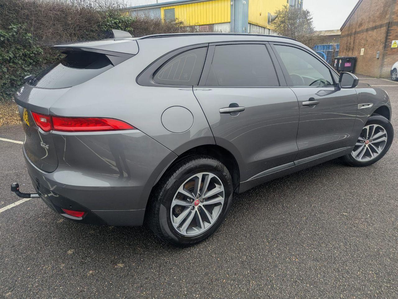 Used Jaguar F-Pace 2018 for sale - 77533624: Photo 7