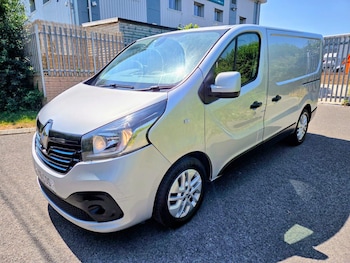 Used Renault Trafic 2018 for sale - 79154512: Photo