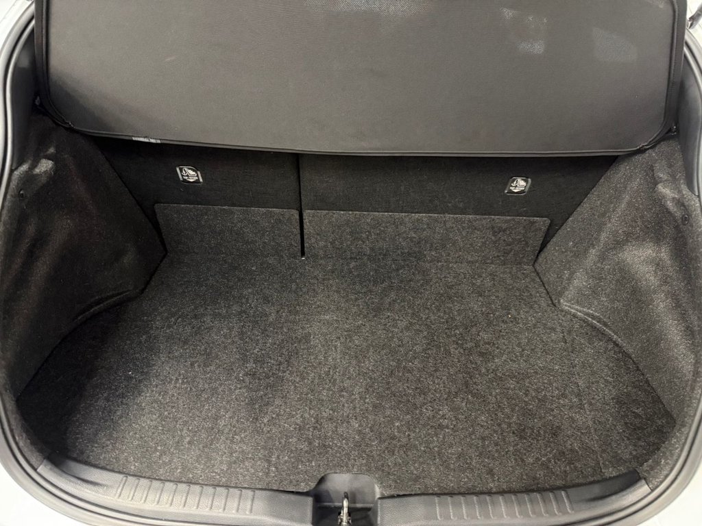 Used Toyota Yaris 2021 for sale - 76851033: Photo 15