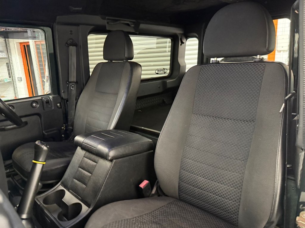 Used Land Rover Defender 2009 for sale - 76132689: Photo 17