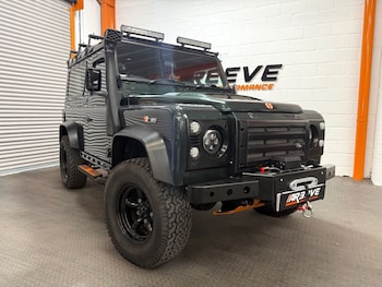 Land Rover - Defender