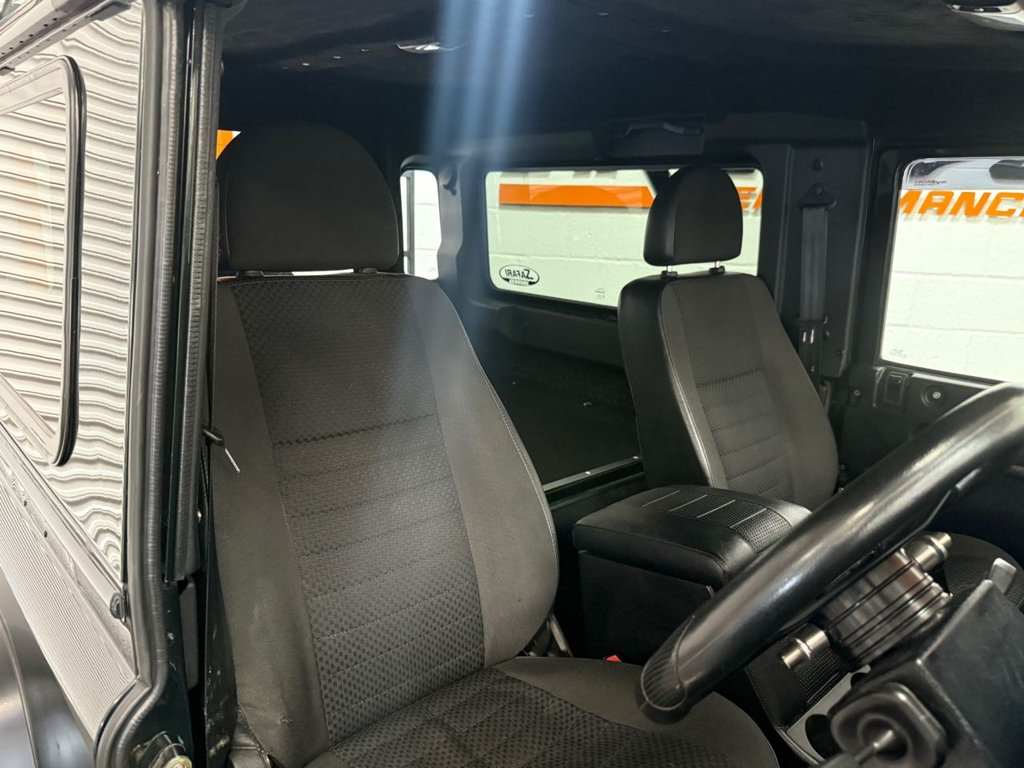 Used Land Rover Defender 2009 for sale - 76132689: Photo 25