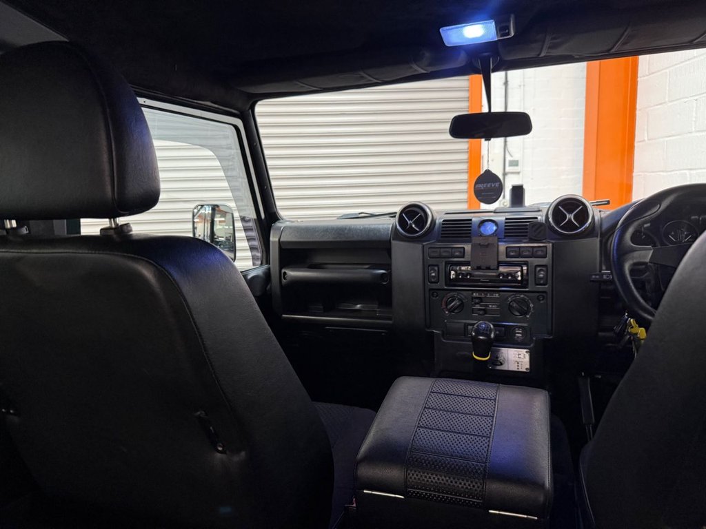 Used Land Rover Defender 2009 for sale - 76132689: Photo 7