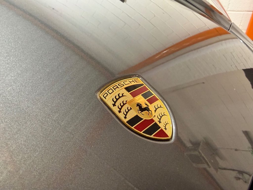 Used Porsche Cayman 2015 for sale - 76953980: Photo 4