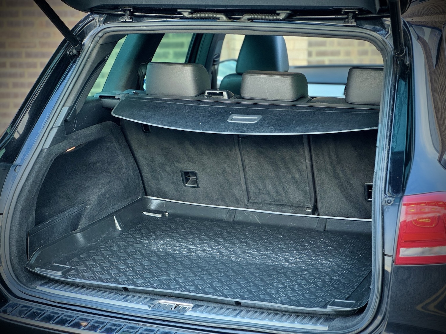 Used Volkswagen Touareg 2013 for sale - 76853508: Photo 23