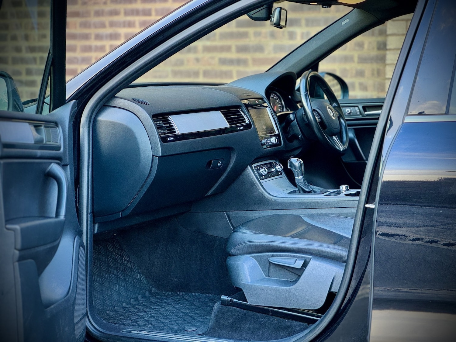 Used Volkswagen Touareg 2013 for sale - 76853508: Photo 29