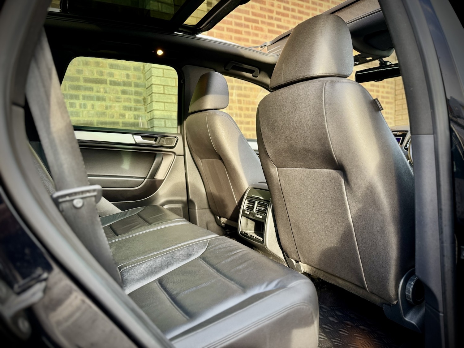 Used Volkswagen Touareg 2013 for sale - 76853508: Photo 35