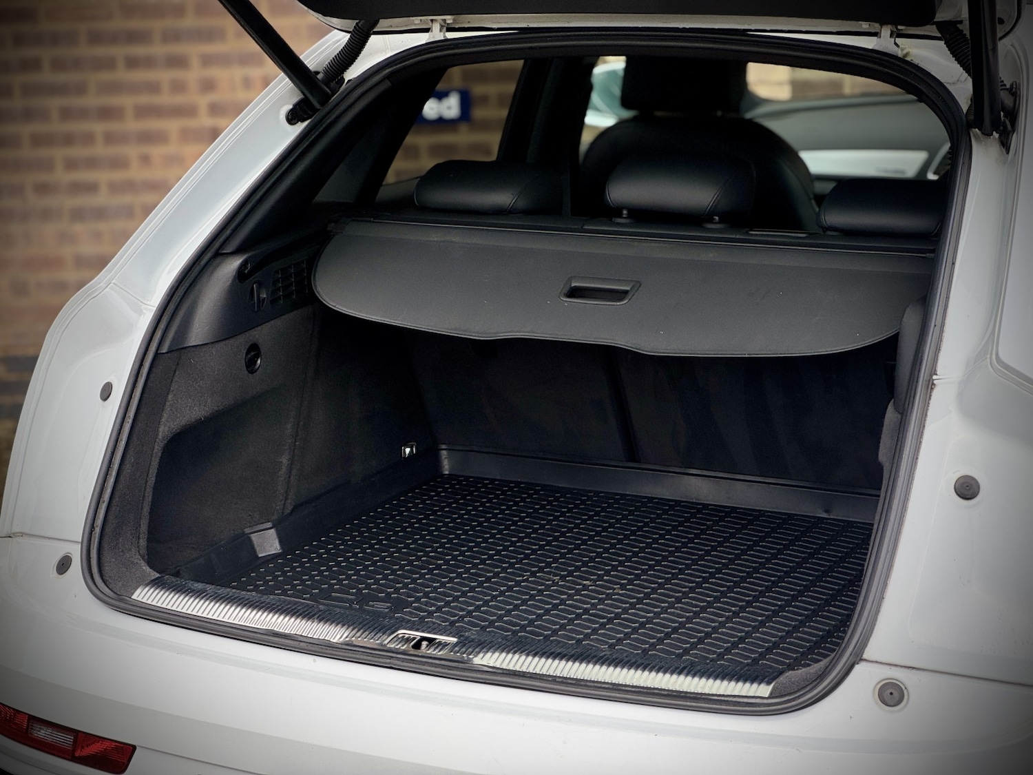 Used Audi Q3 2016 for sale - 76853515: Photo 25