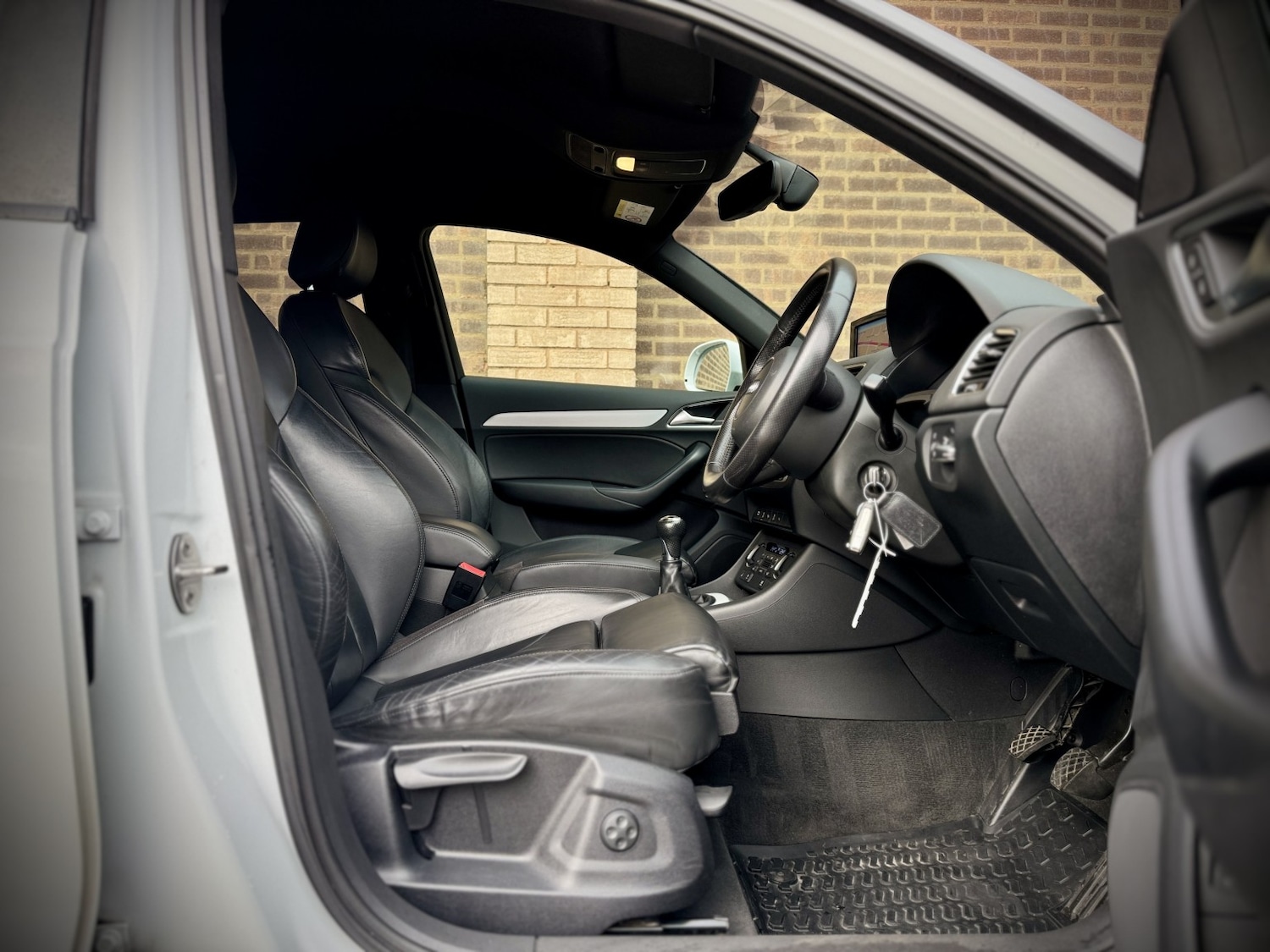 Used Audi Q3 2016 for sale - 76853515: Photo 30