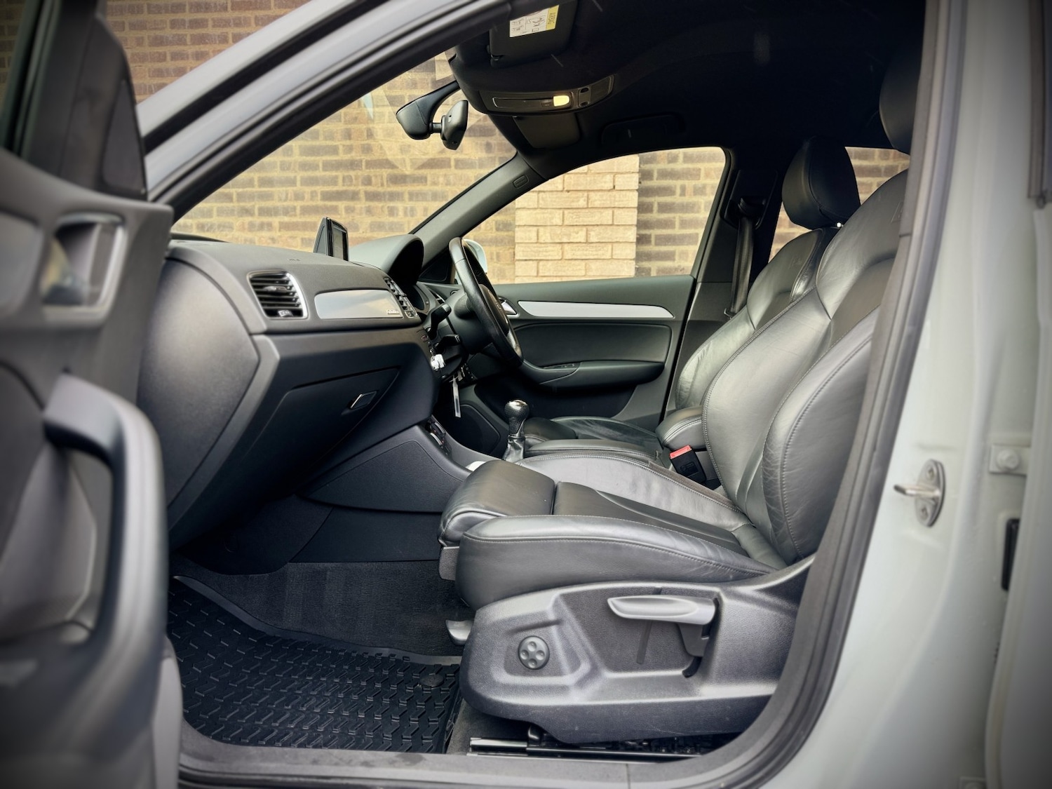 Used Audi Q3 2016 for sale - 76853515: Photo 33