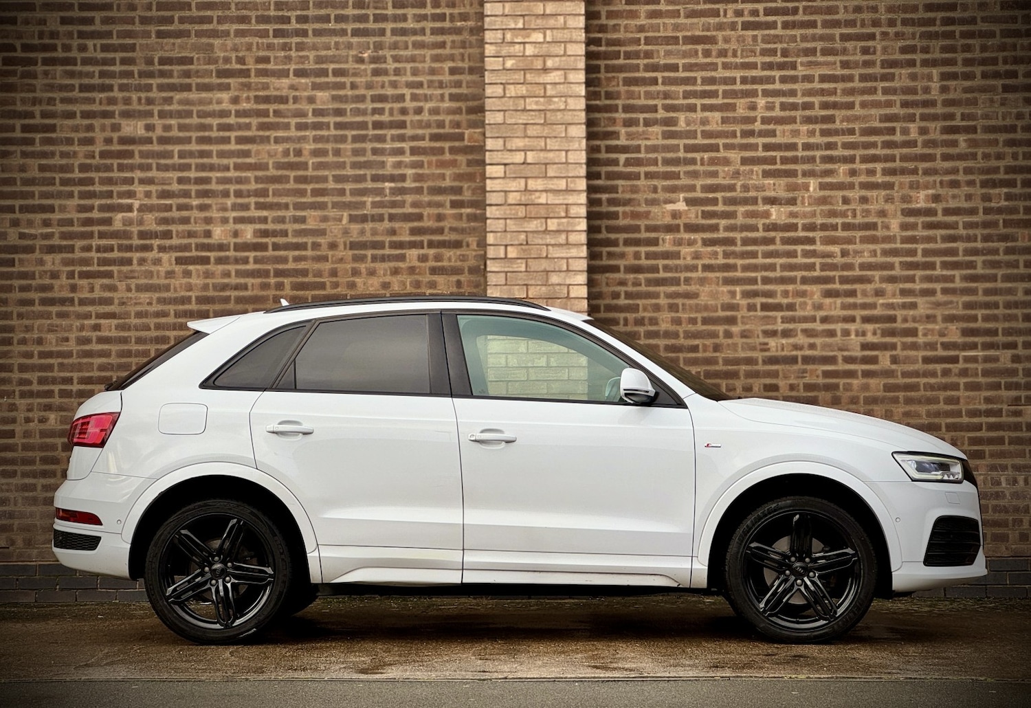 Used Audi Q3 2016 for sale - 76853515: Photo 5