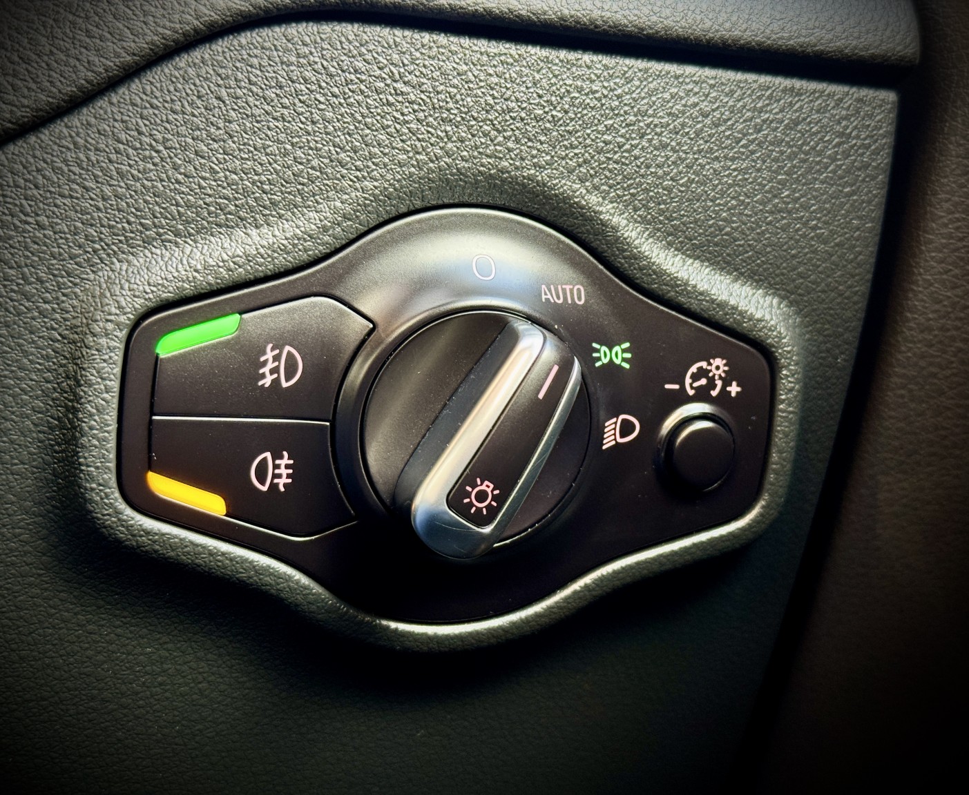 Used Audi Q5 2015 for sale - 76521108: Photo 52