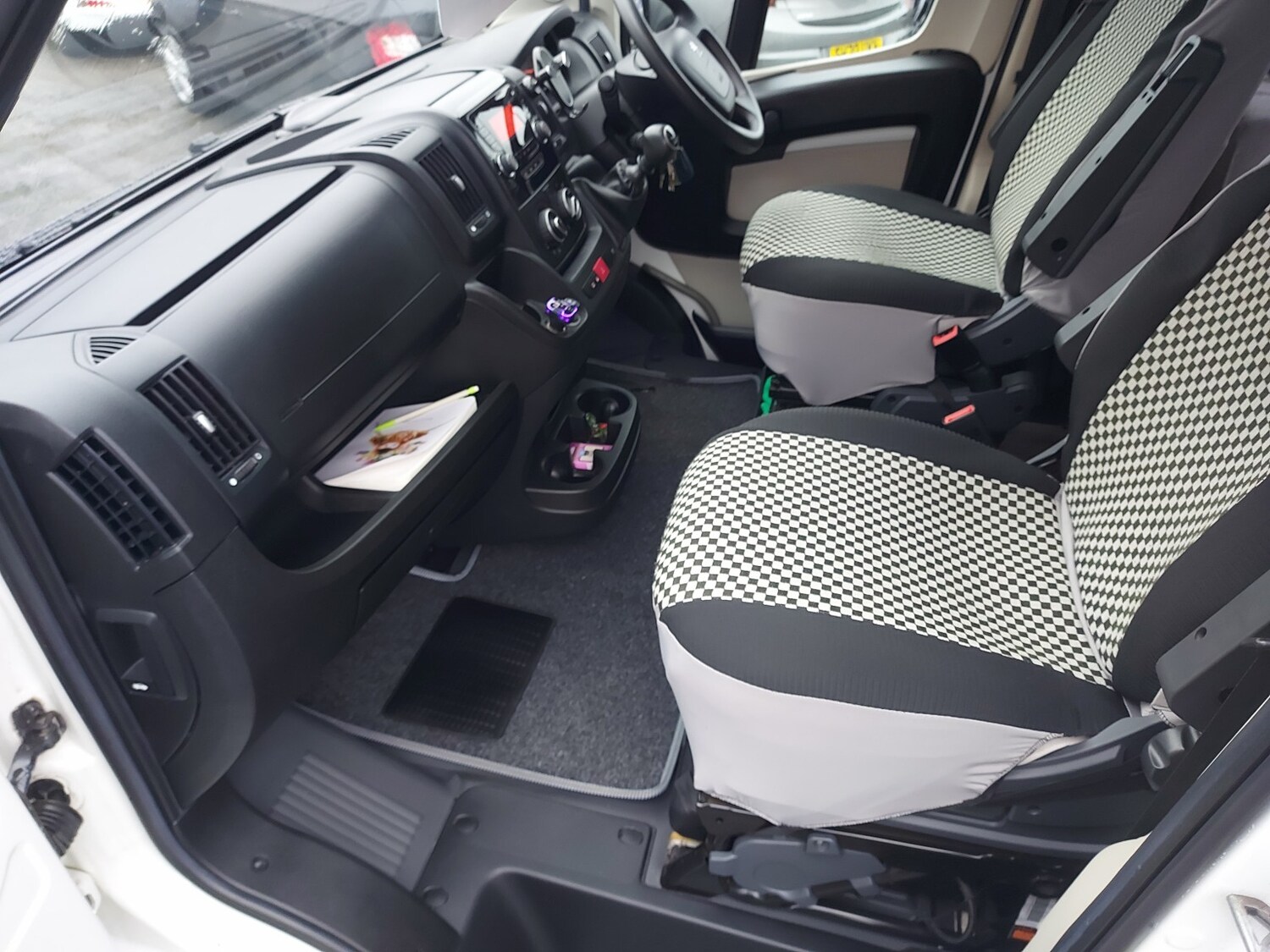 Used Peugeot Boxer 2017 for sale - 77742935: Photo 13