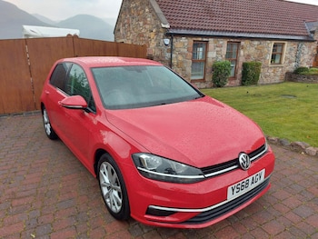 Used Volkswagen Golf 2018 for sale - 76794384: Photo