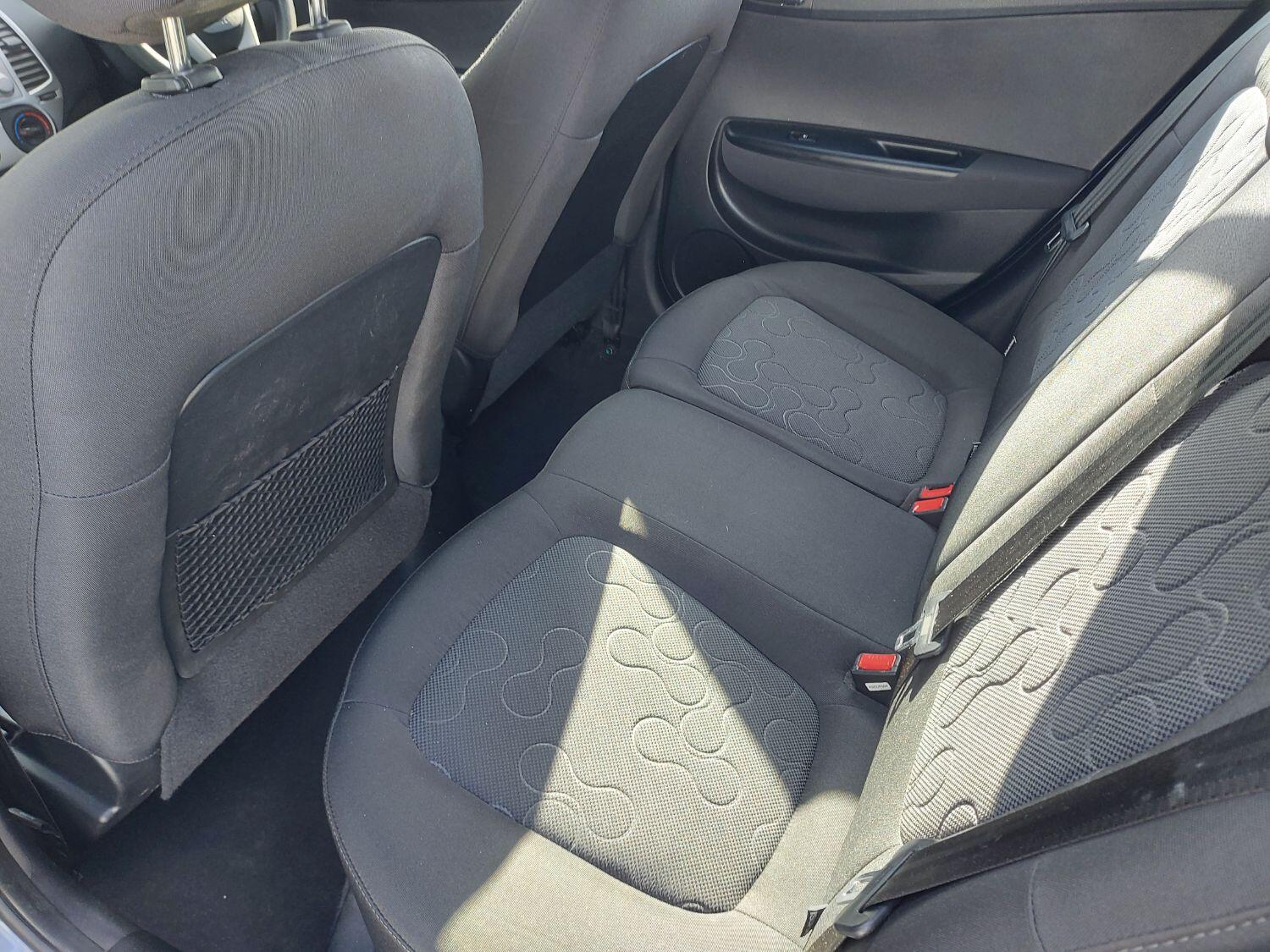 Used Hyundai i20 2011 for sale - 76396991: Photo 12