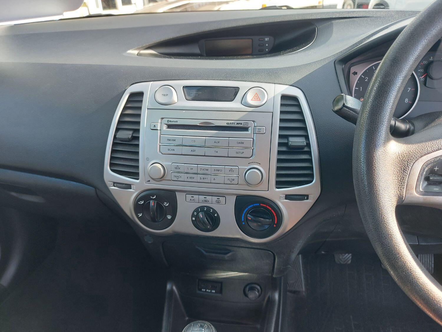 Used Hyundai i20 2011 for sale - 76396991: Photo 17