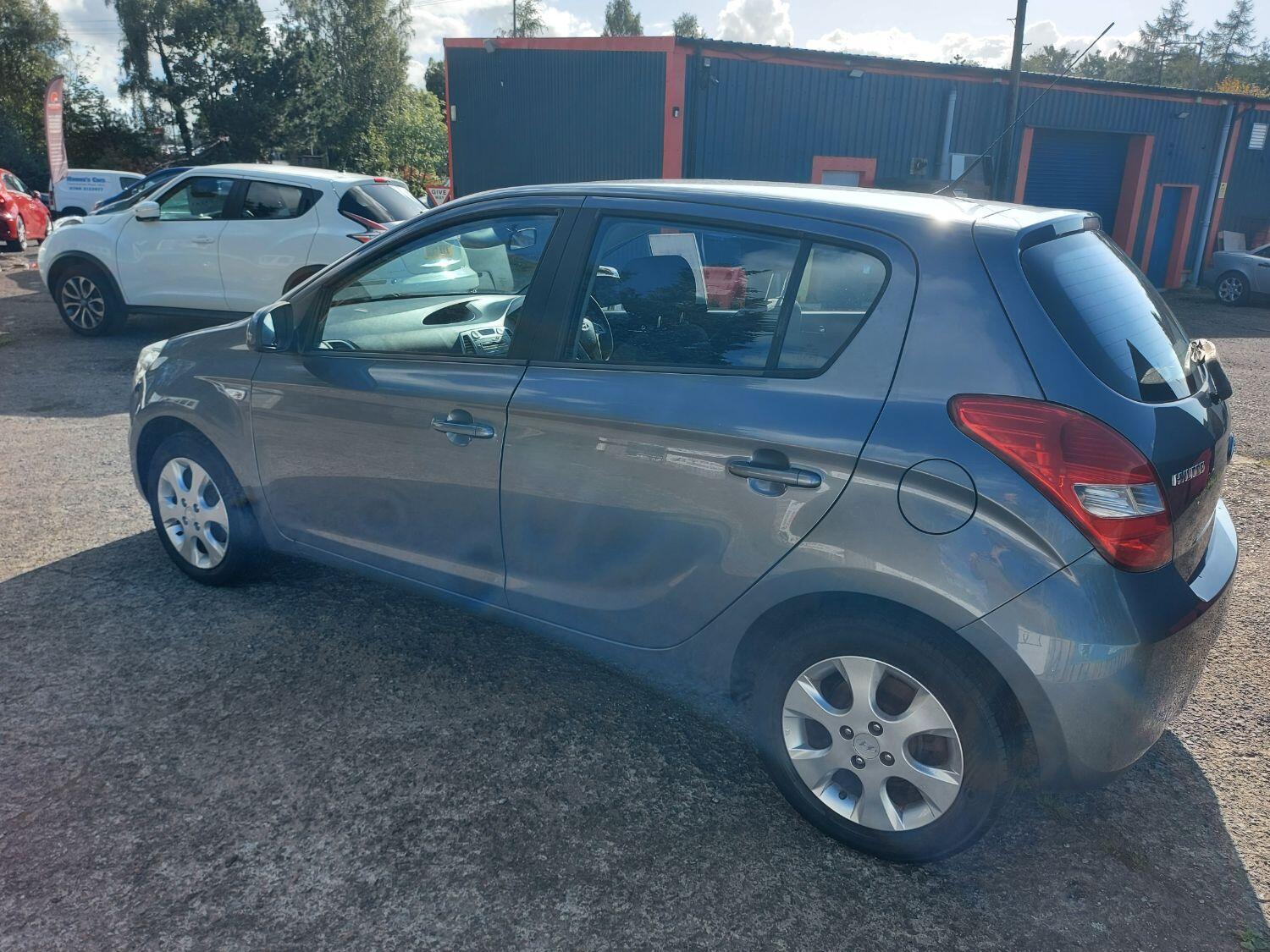 Used Hyundai i20 2011 for sale - 76396991: Photo 3