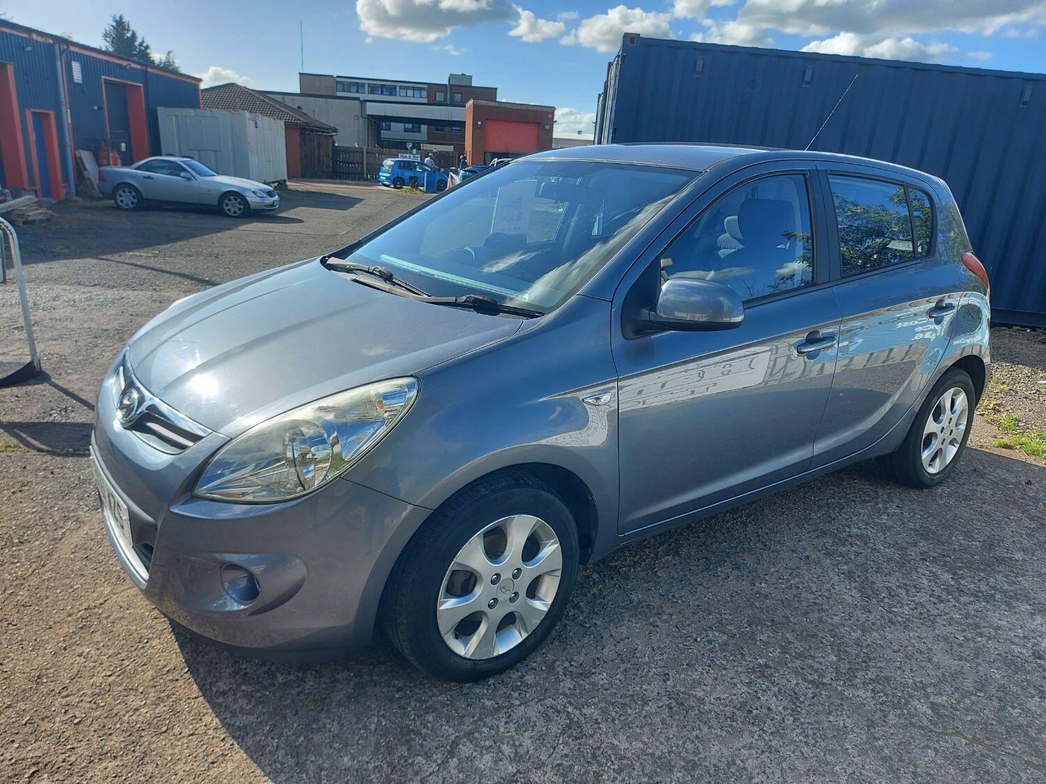 Used Hyundai i20 2011 for sale - 76396991: Photo 4