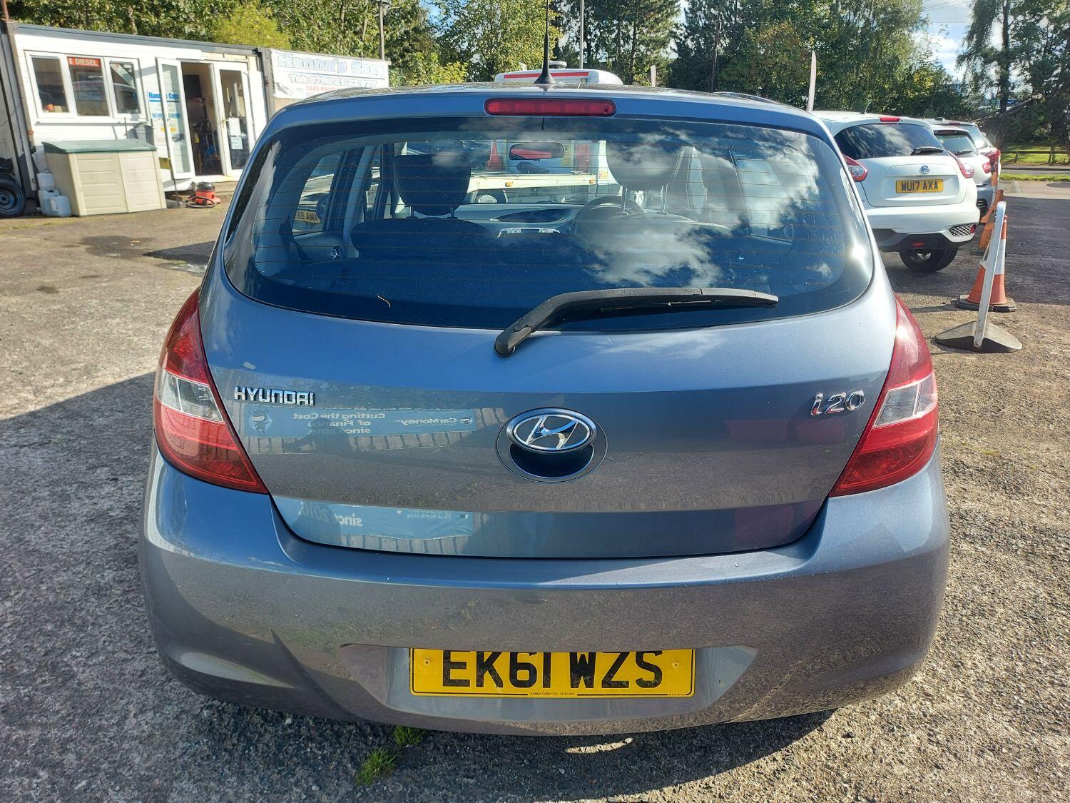 Used Hyundai i20 2011 for sale - 76396991: Photo 6