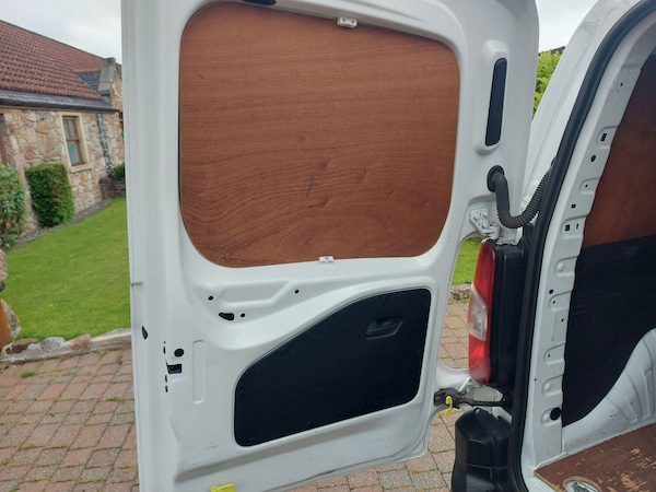 Used Peugeot Partner 2020 for sale - 74905536: Photo 15