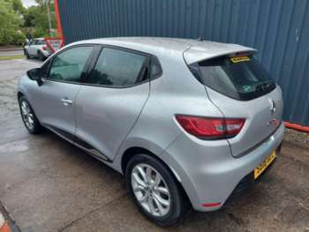 Used Renault Clio 2018 for sale - 74766150: Photo