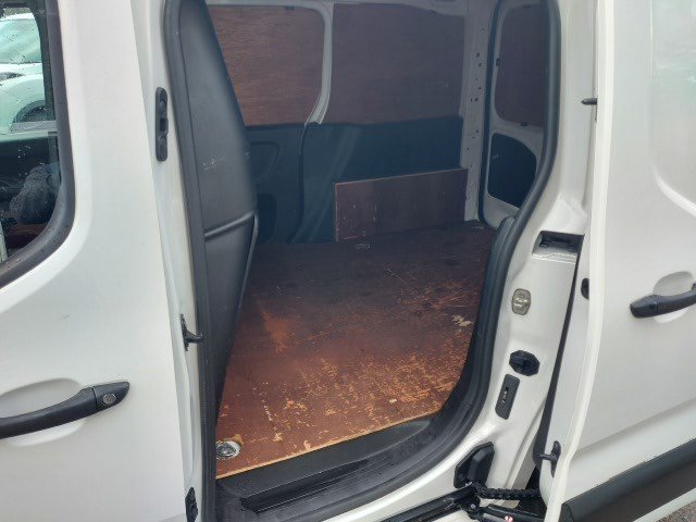 Used Citroen Berlingo 2019 for sale - 76397001: Photo 6