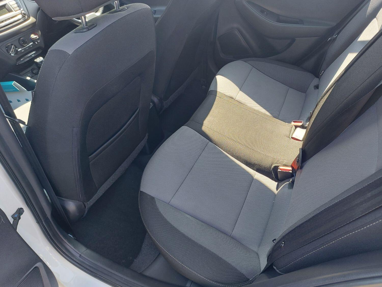 Used Hyundai i20 2017 for sale - 76794387: Photo 13