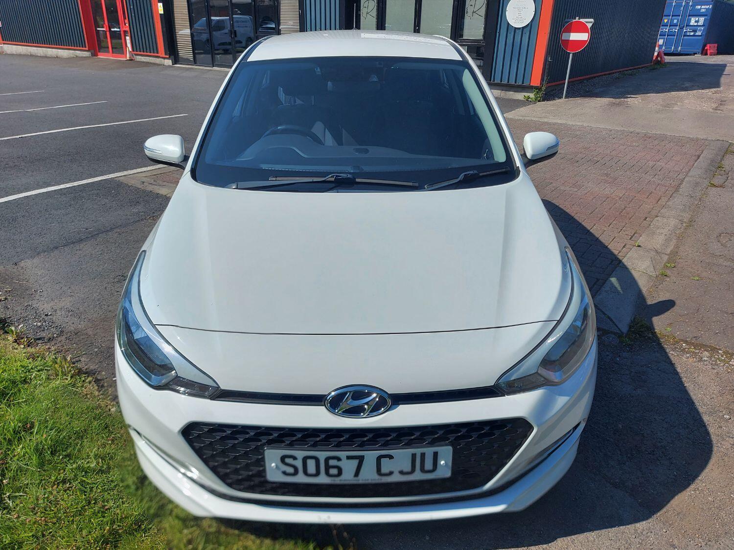 Used Hyundai i20 2017 for sale - 76794387: Photo 3