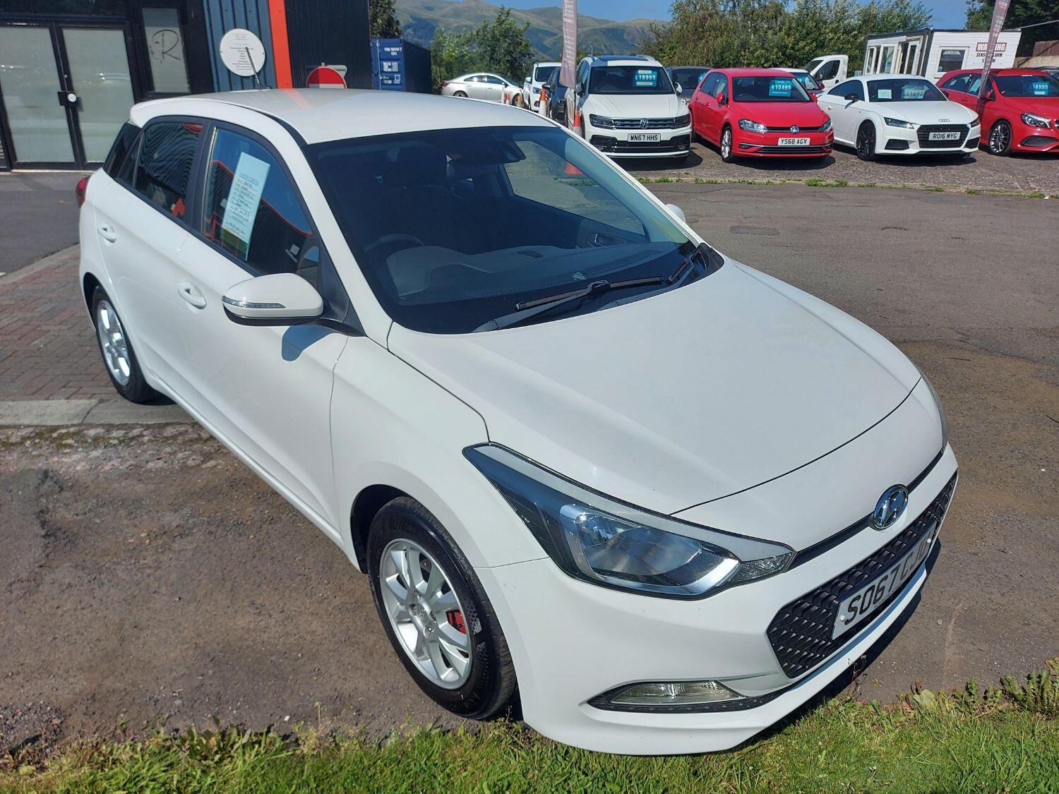 Used Hyundai i20 2017 for sale - 76794387: Photo 5