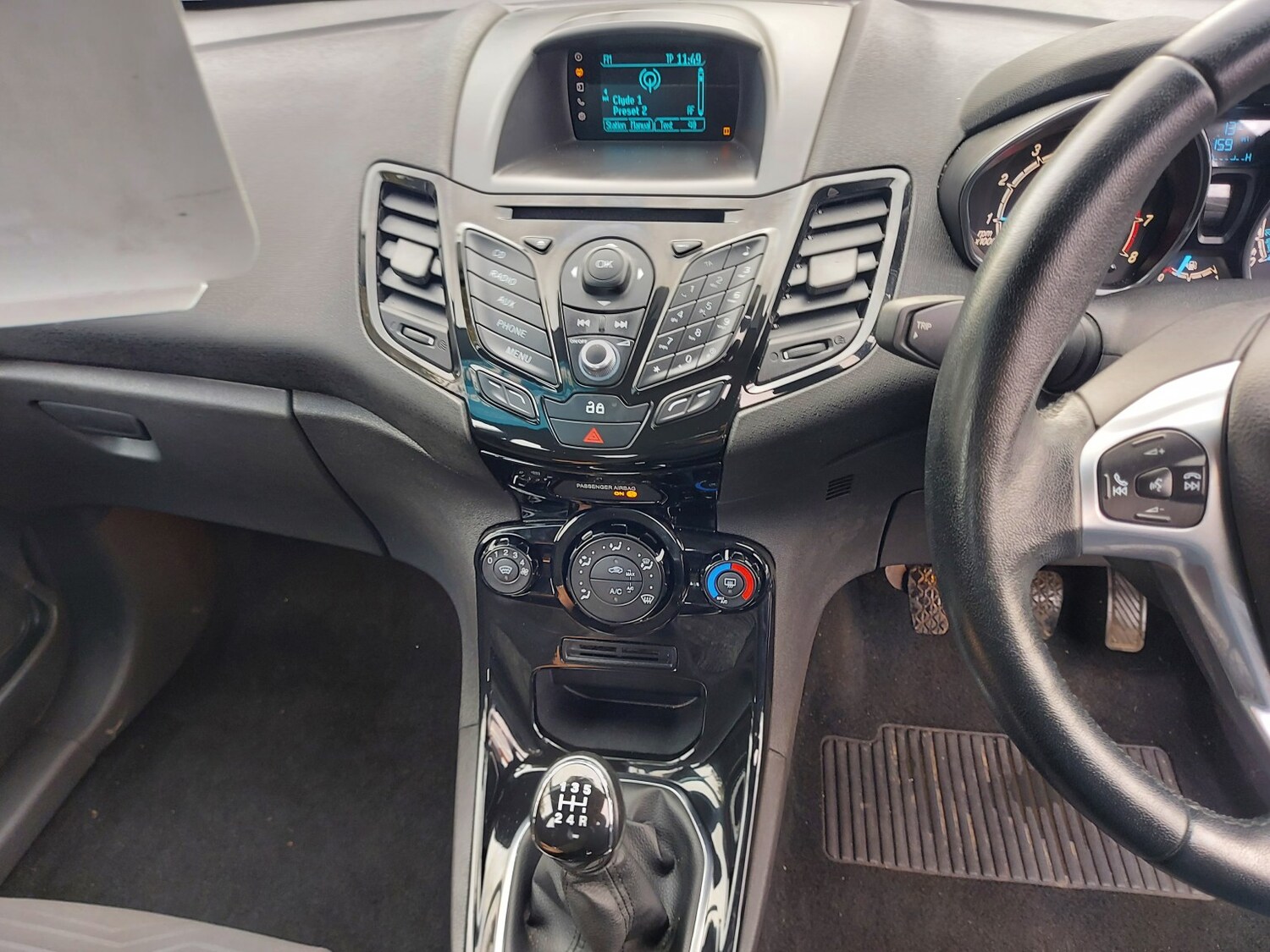 Used Ford Fiesta 2015 for sale - 76598747: Photo 19