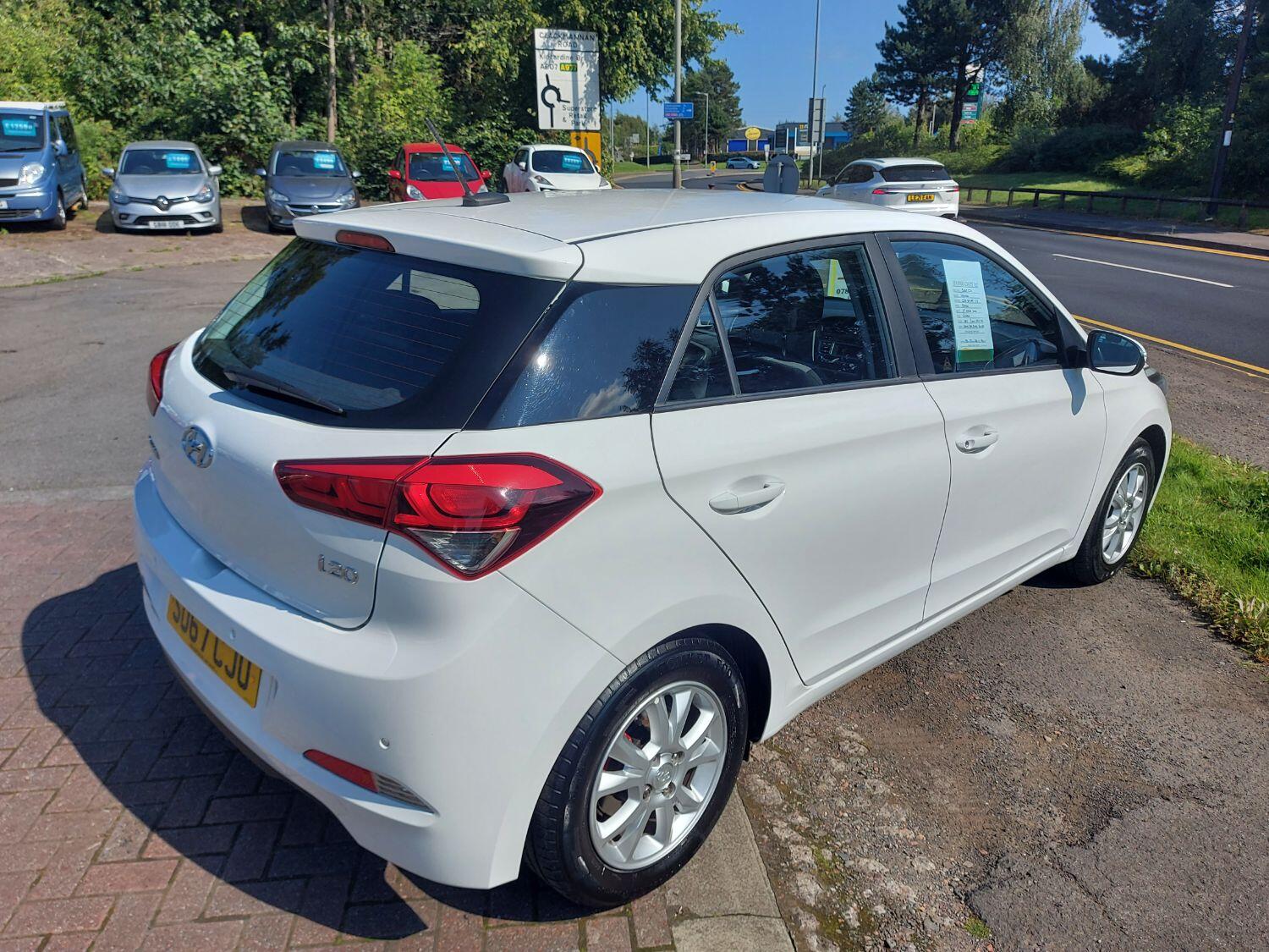 Used Hyundai i20 2017 for sale - 76397128: Photo 10