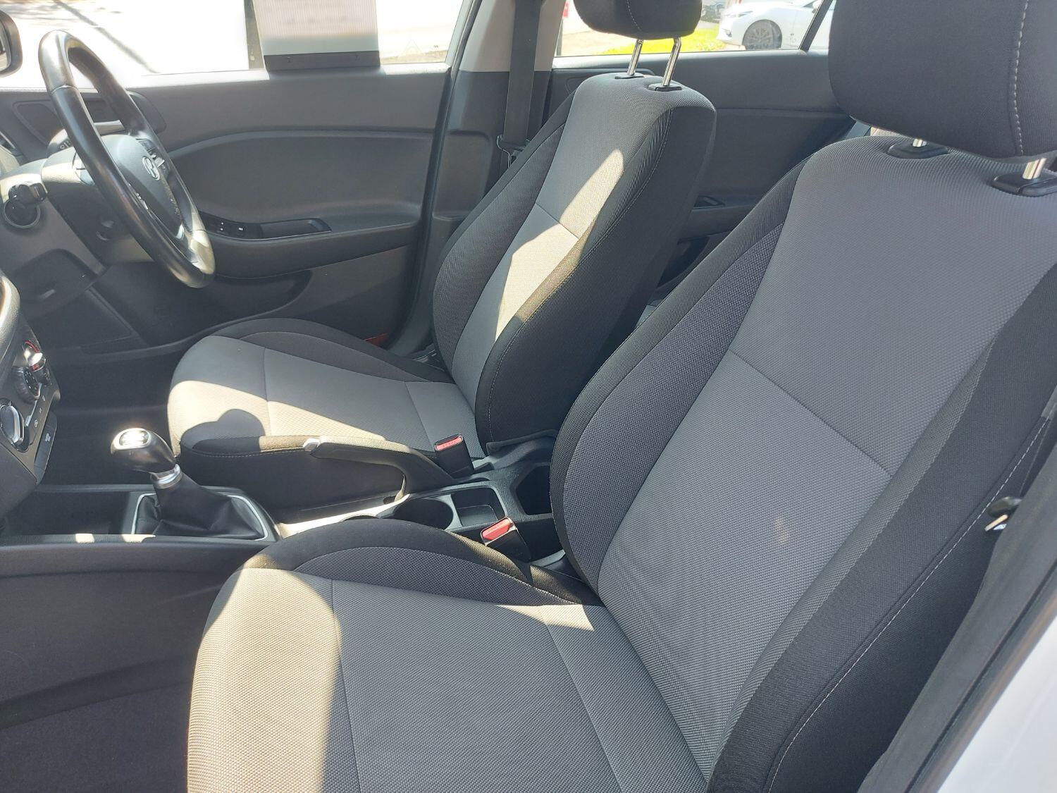 Used Hyundai i20 2017 for sale - 76397128: Photo 14