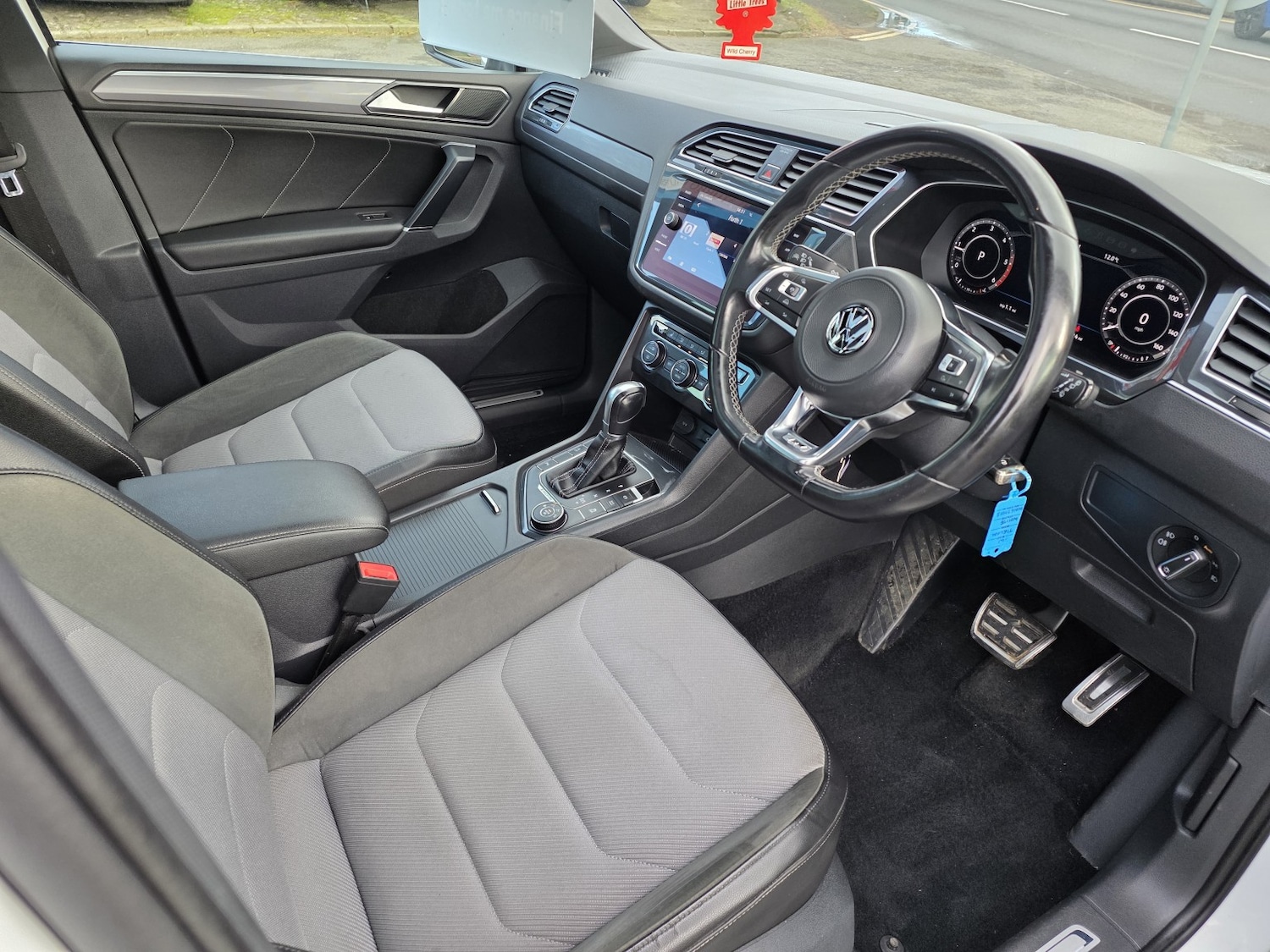 Used Volkswagen Tiguan 2017 for sale - 77643667: Photo 15