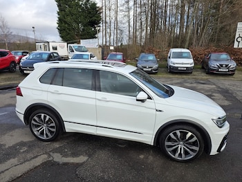 2017 - 2.0 BiTDi 240 4Motion R-Line 5dr DSG